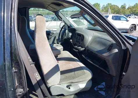 2003 Ford F-150 Xl/Xlt from USA, damaged, VIN 1FTRX17243NA90311